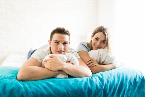 ازدواج - رابطه زناشویی با همسر -شناخت مردان و زنان - عشق محبت، علاقه - روانشناسی مهارت های ارتباطی دختران و پسران