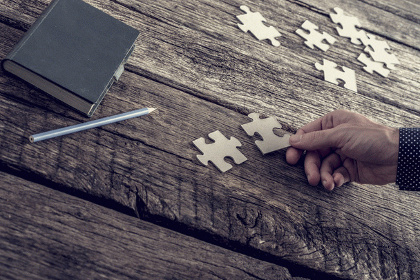 عکس مربوط به مطالب آموزشی که نکتهها، تکنیکها، ترفندها و تجربه ها را ارائه می کند